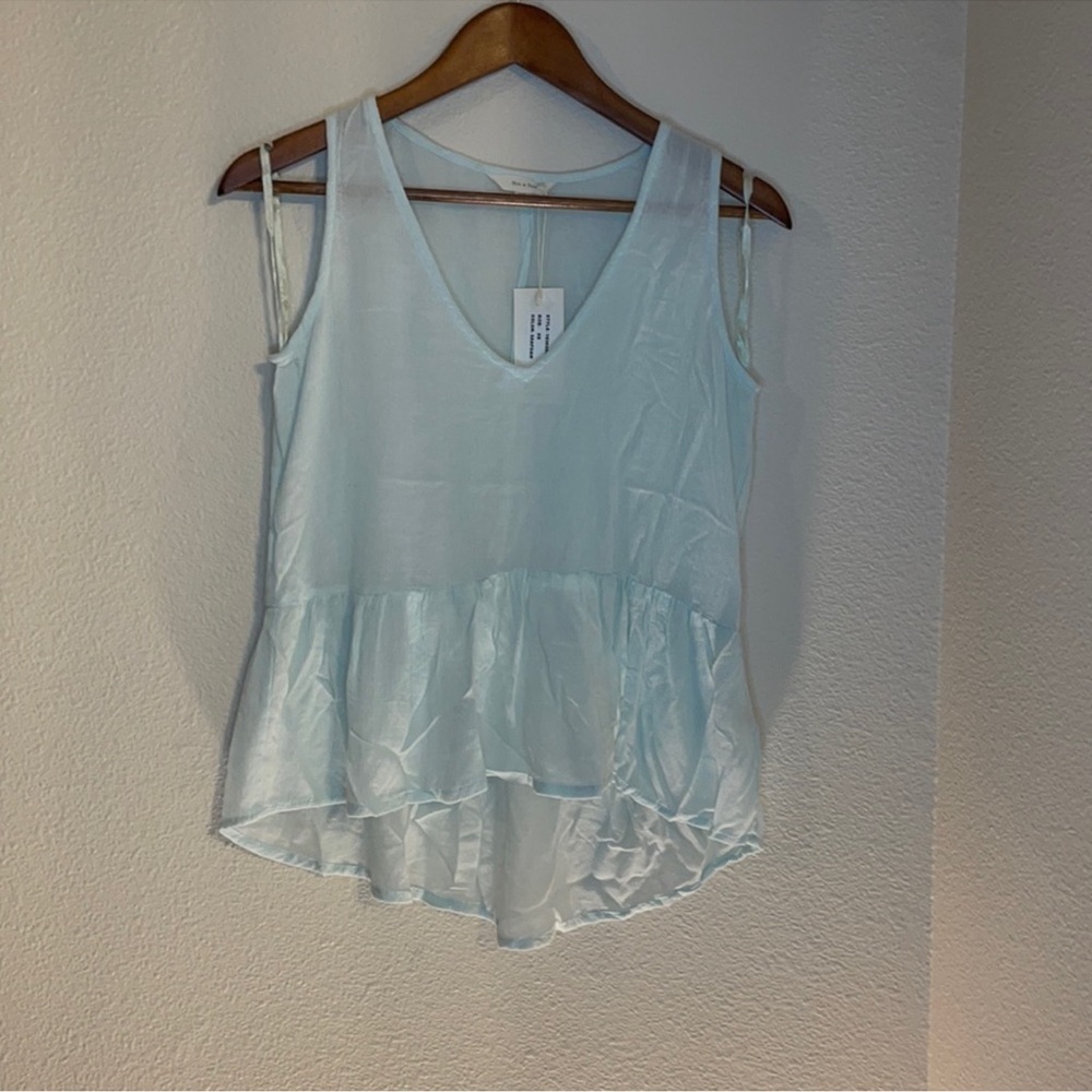 Sim & Sam high/low tank top